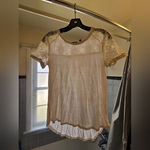 Apt 9 women's cream top T shirt with lace sleeves Size S